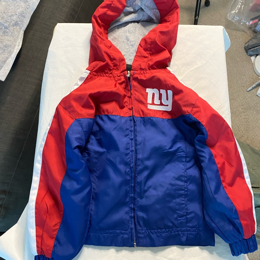 NY GIANTS ⚡️ TODDLER JACKET ⚡️ 2T ⚡️ FULL ZIPPER w/ hoodie ⚡️ Like NEW ✨ NFL